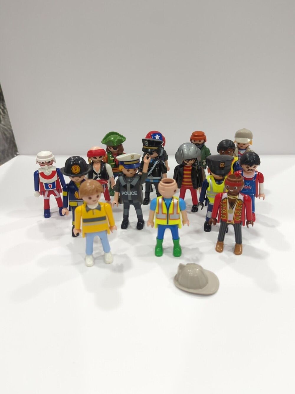 Lot‎ Of 16 Vintage Assorted Playmobil Figures